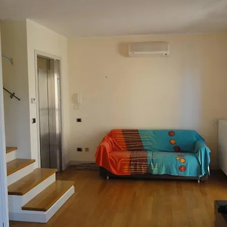 Casa Sul Lago Salita Biumi * Βερμπάνια